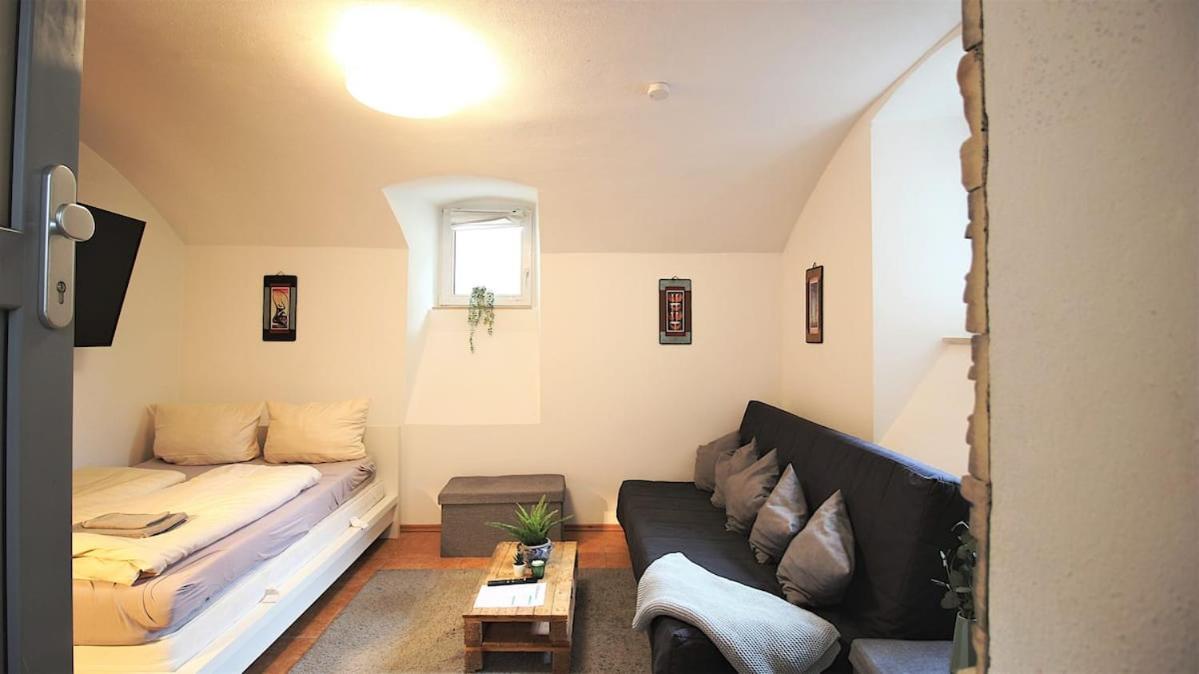 Fully Equipped Apartment Near Main Station Würzburg Eksteriør billede