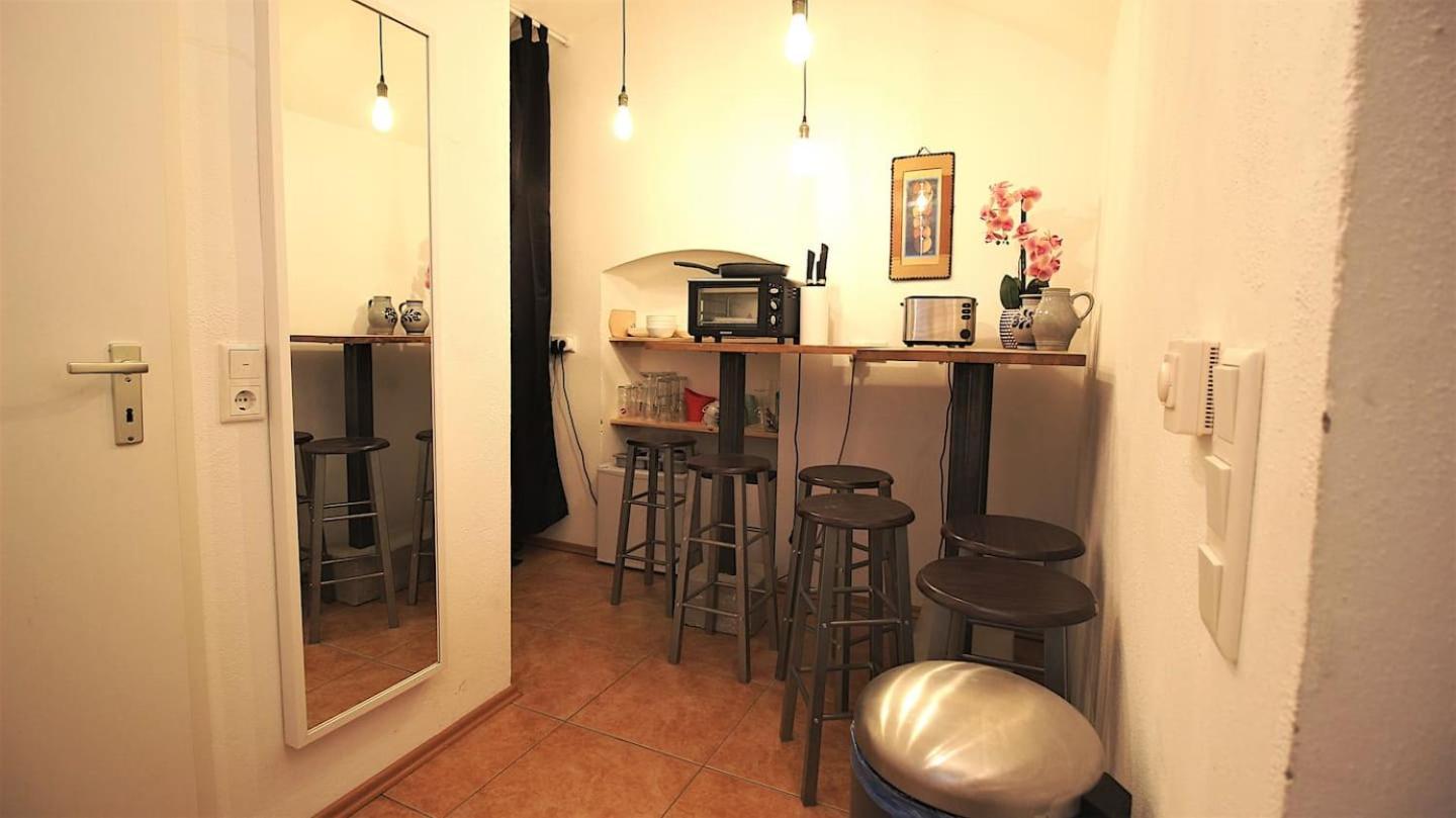 Fully Equipped Apartment Near Main Station Würzburg Eksteriør billede